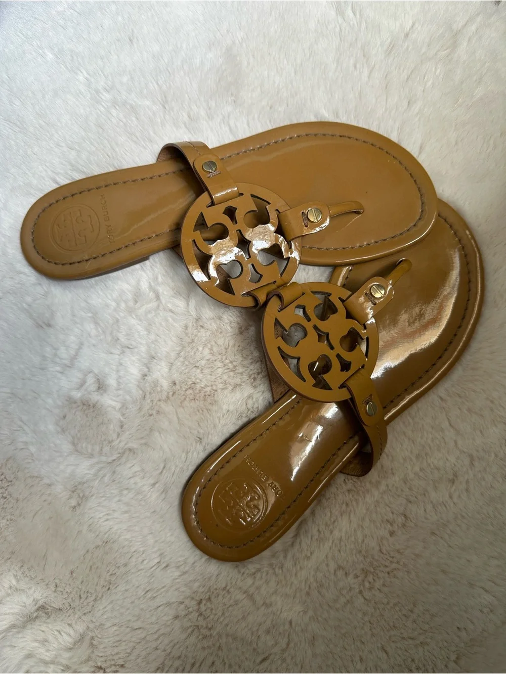 Tory Burch Cognac Patent Leather Miller Logo Thong Sandals
